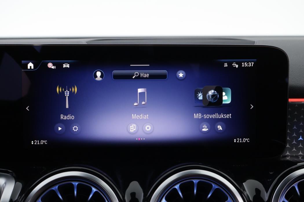 MERCEDES-BENZ EQB 2024