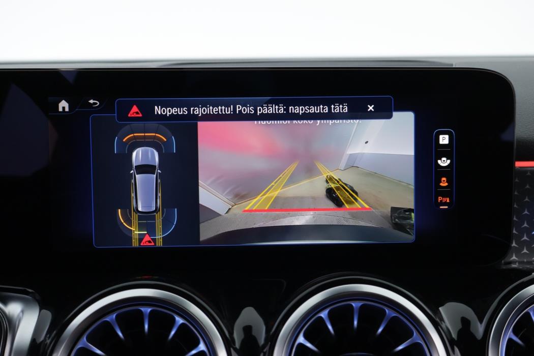 MERCEDES-BENZ EQB 2024