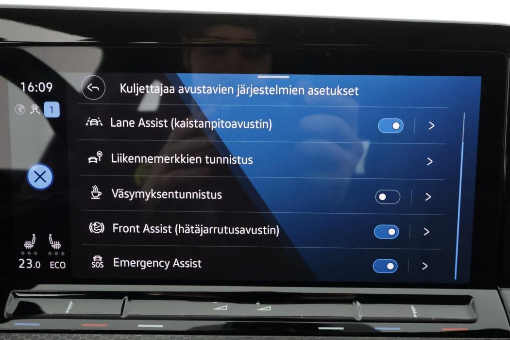 VOLKSWAGEN Golf 2021