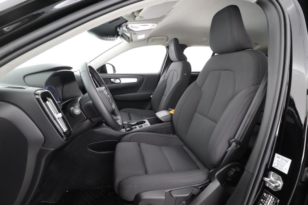 VOLVO XC40 2021