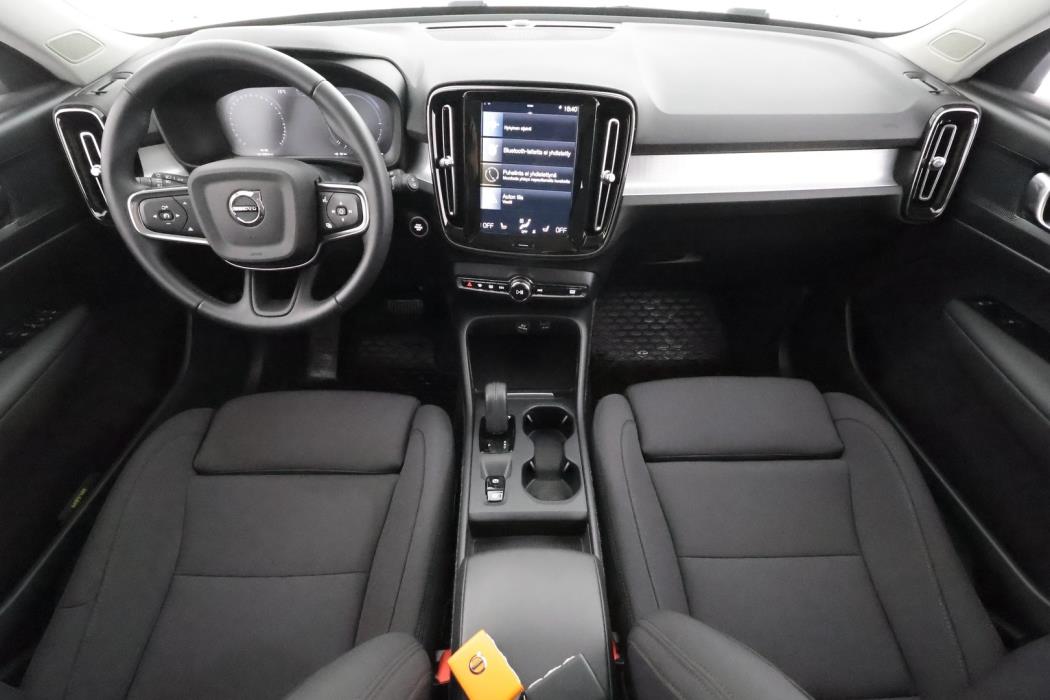 VOLVO XC40 2021