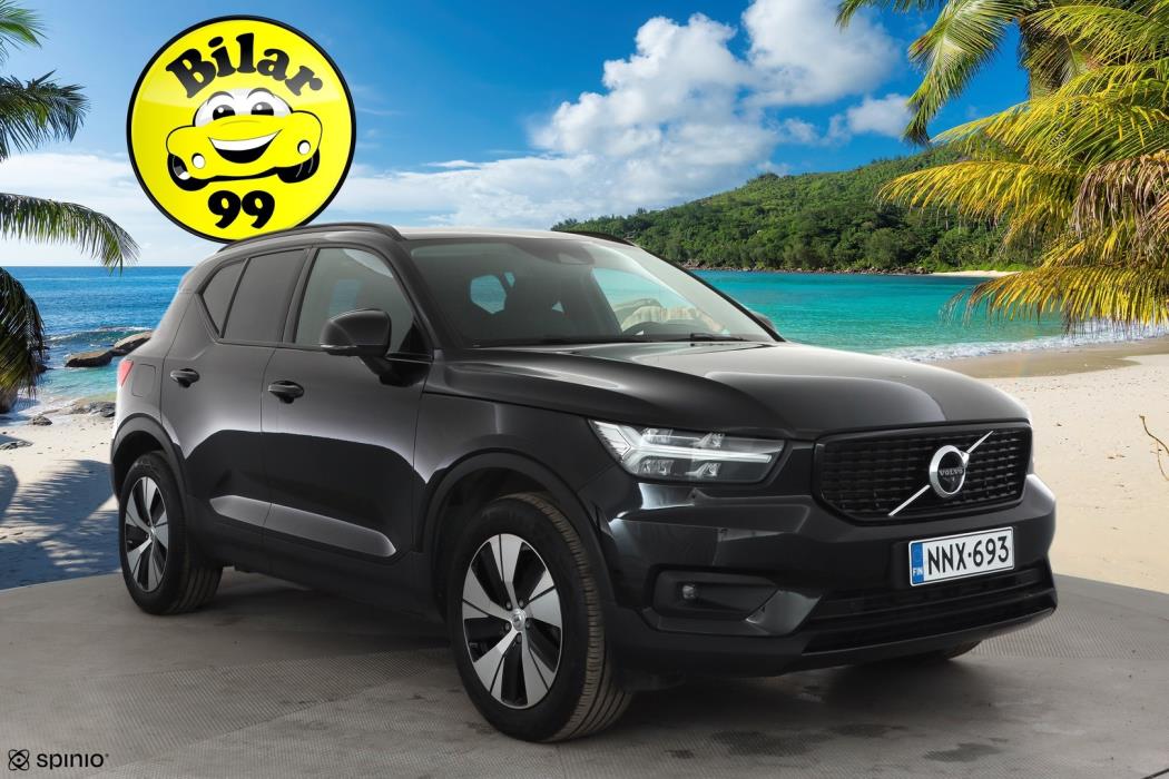 VOLVO XC40 2021
