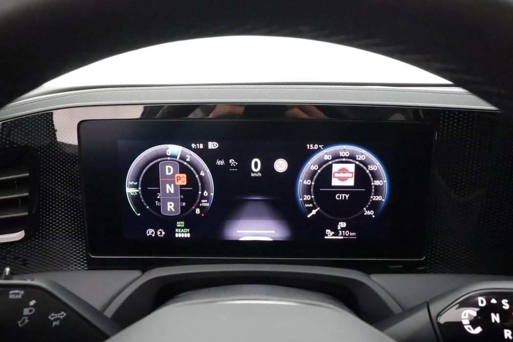 VOLKSWAGEN PASSAT 2025