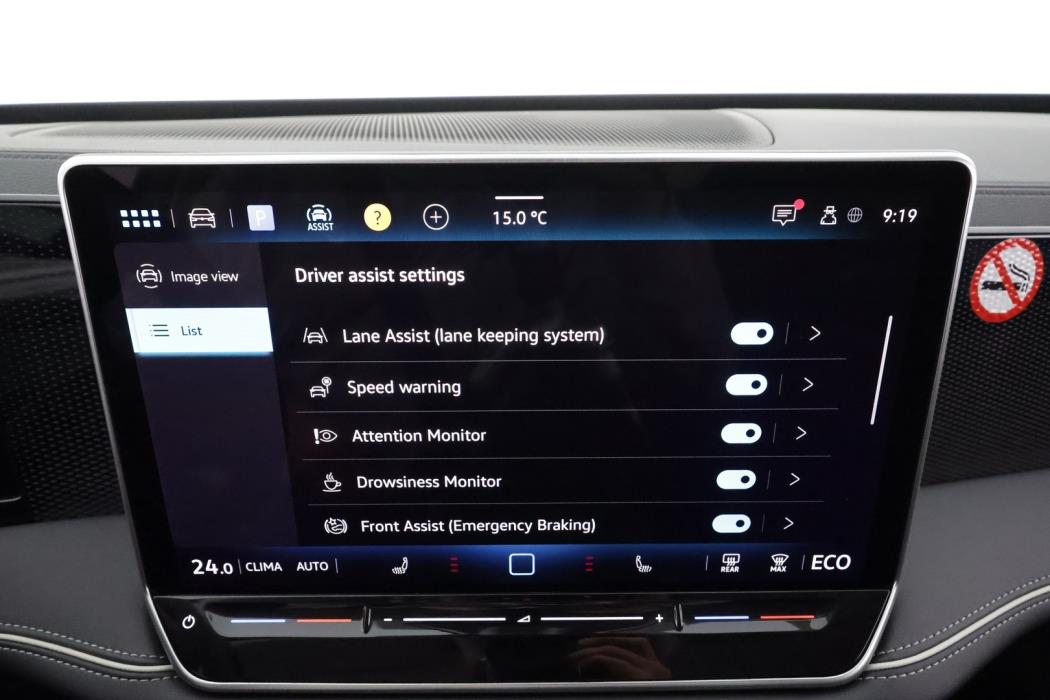 VOLKSWAGEN PASSAT 2025