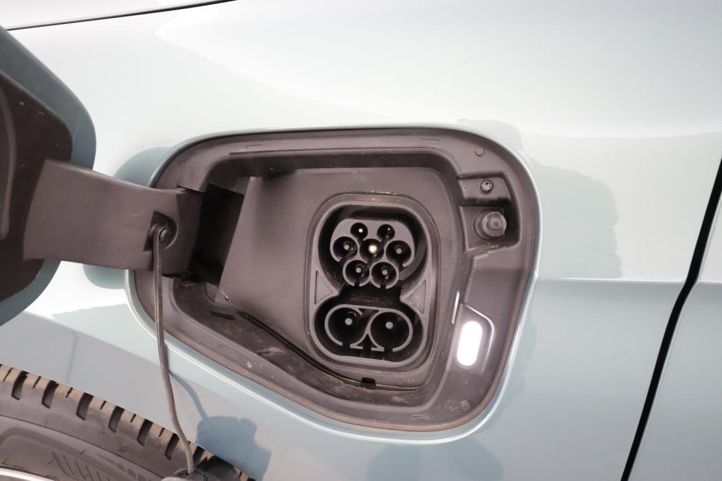 VOLKSWAGEN PASSAT 2025