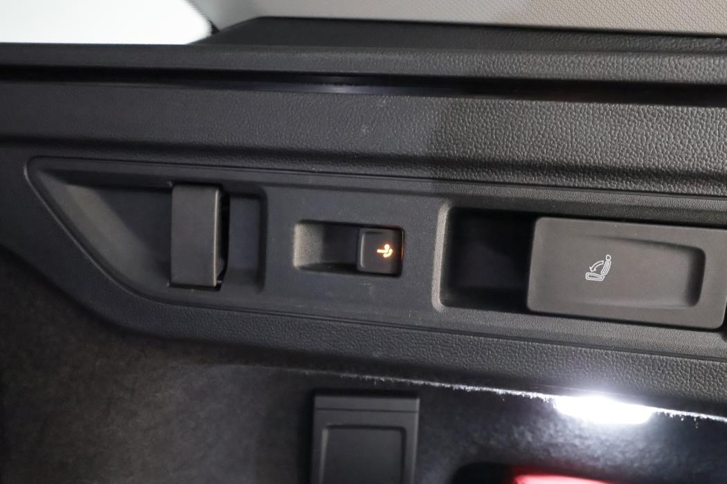 VOLKSWAGEN PASSAT 2025