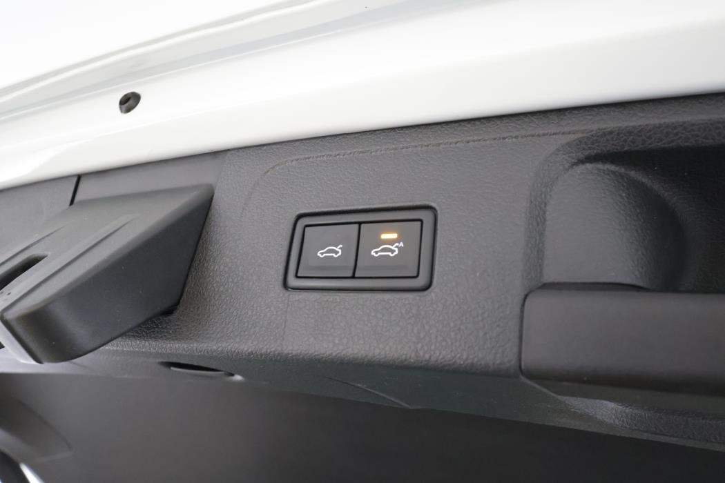 VOLKSWAGEN PASSAT 2021