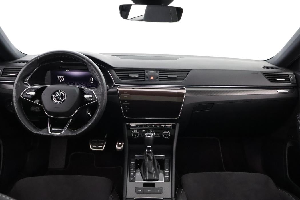 SKODA SUPERB 2022