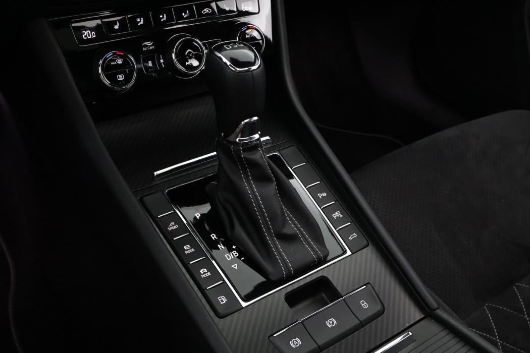 SKODA SUPERB 2022