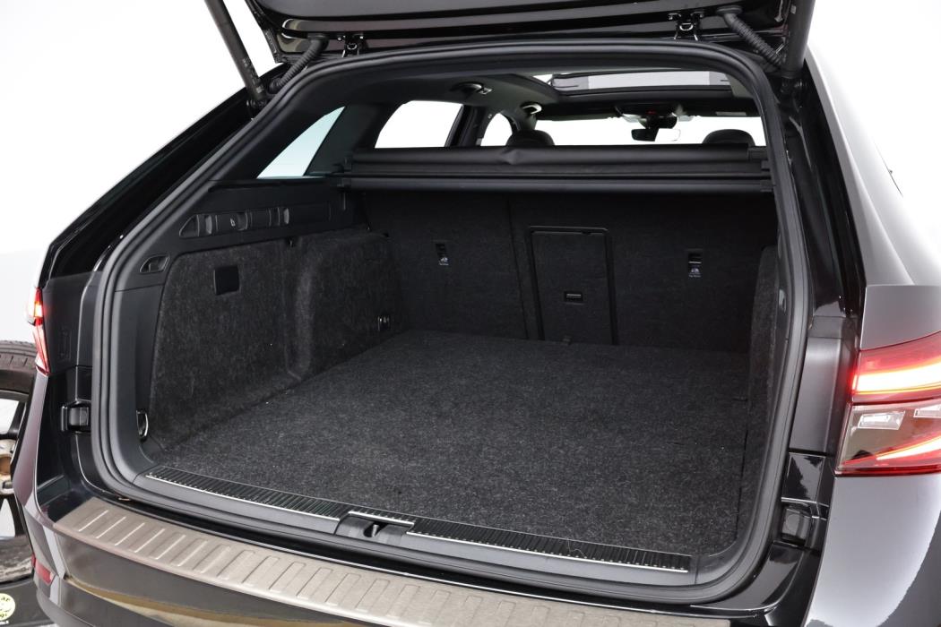 SKODA SUPERB 2022