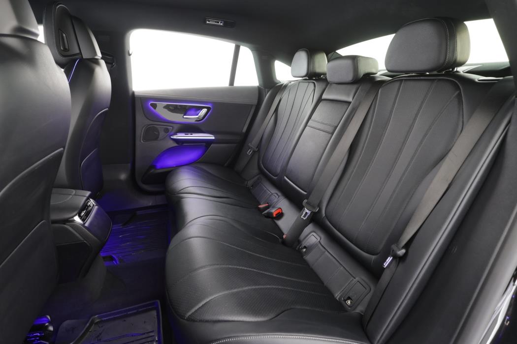 MERCEDES-BENZ EQE 2024