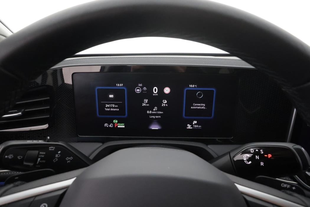 VOLKSWAGEN PASSAT 2025