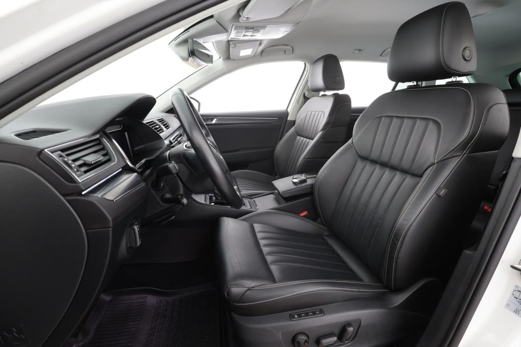 SKODA SUPERB 2021