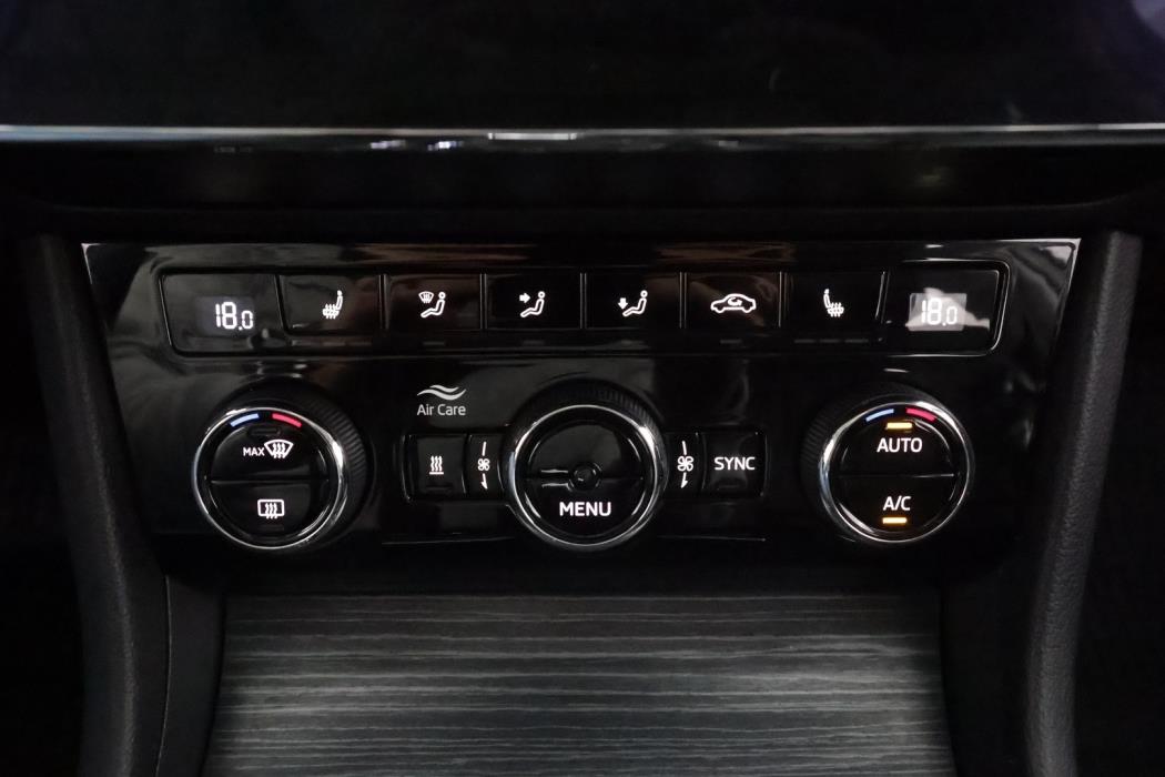 SKODA SUPERB 2021