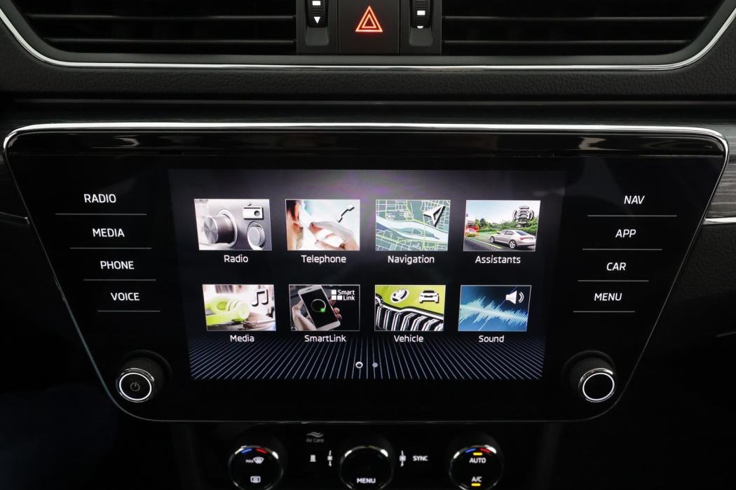 SKODA SUPERB 2021