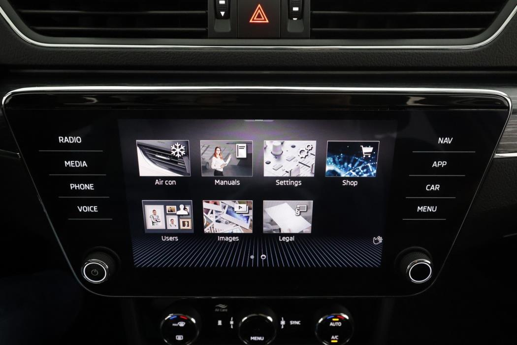 SKODA SUPERB 2021