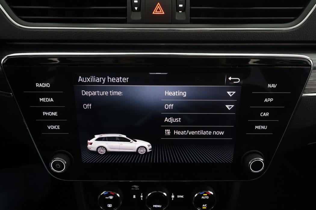 SKODA SUPERB 2021