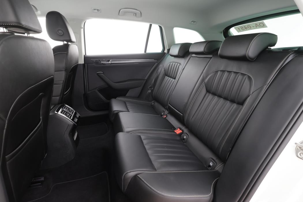 SKODA SUPERB 2021
