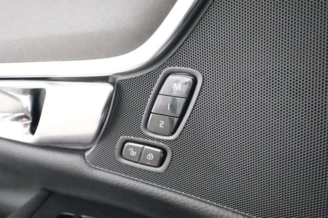 VOLVO V90 Cross Country 2018