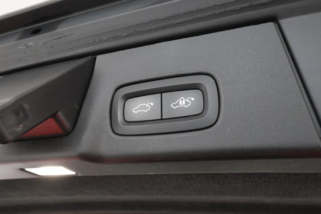 VOLVO V90 Cross Country 2018