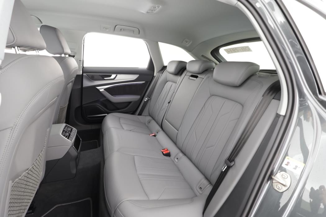 AUDI A6 2021
