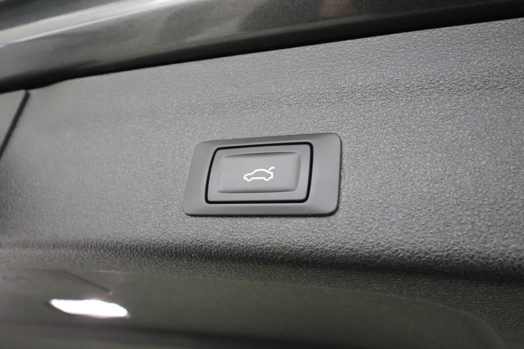 AUDI A6 2021