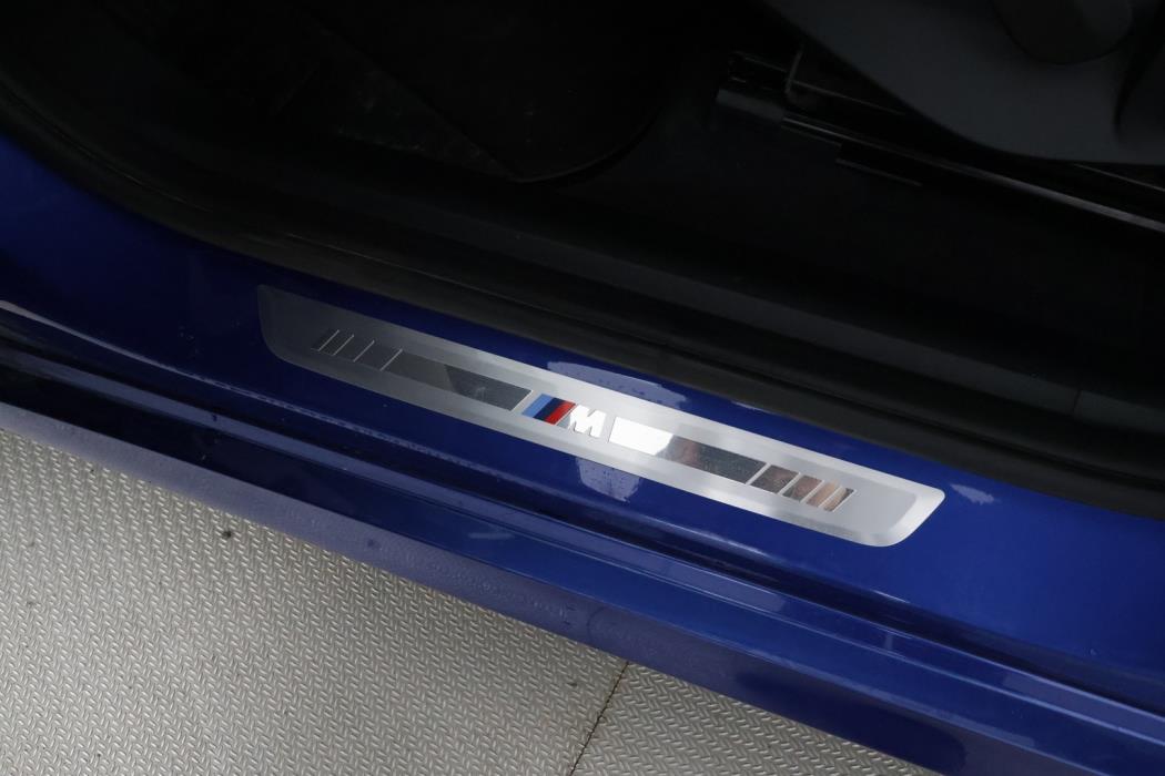 BMW 225 2023