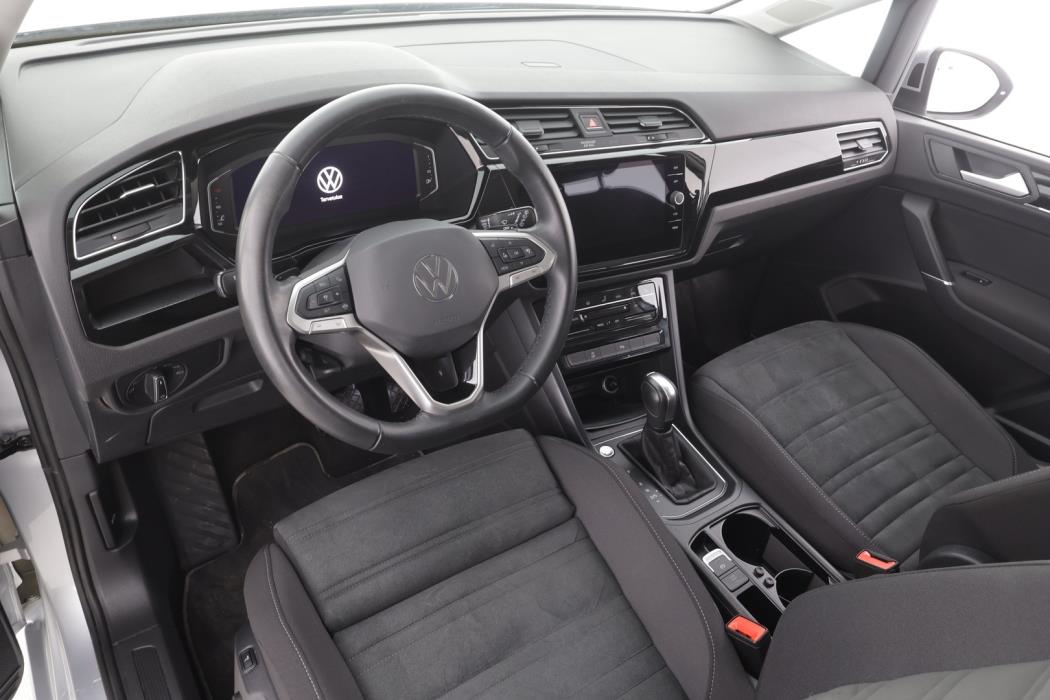 VOLKSWAGEN TOURAN 2023