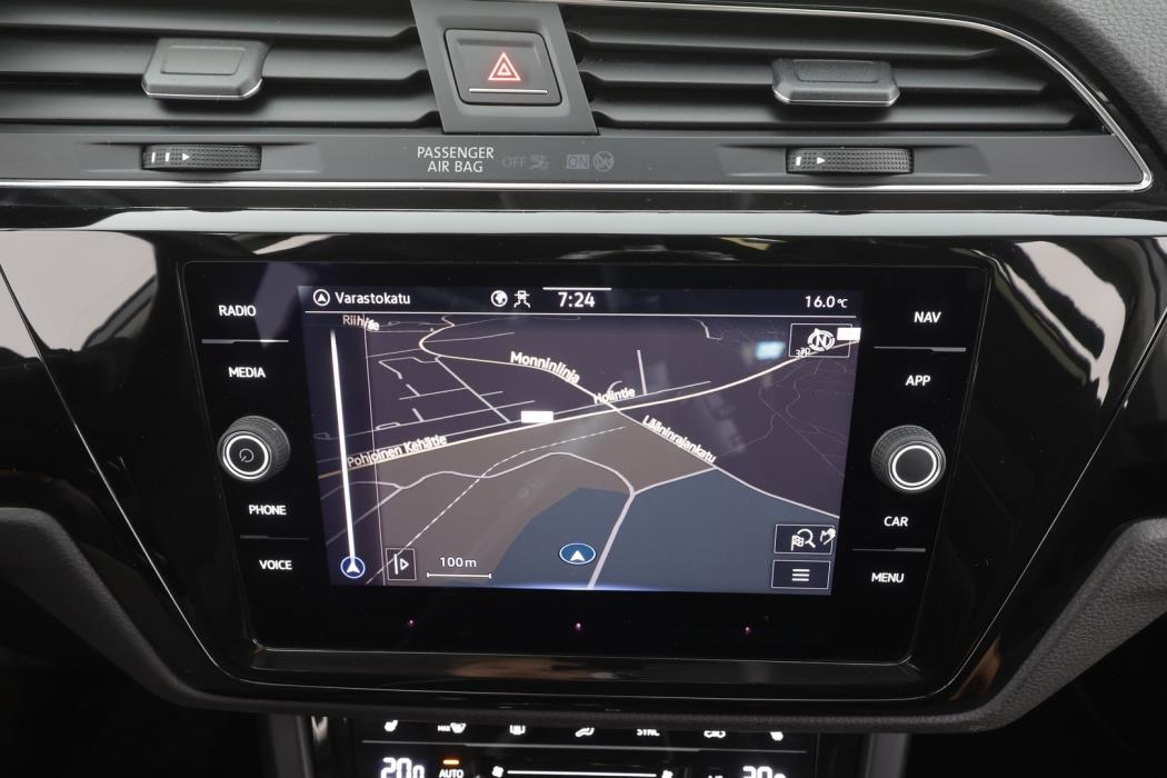 VOLKSWAGEN TOURAN 2023