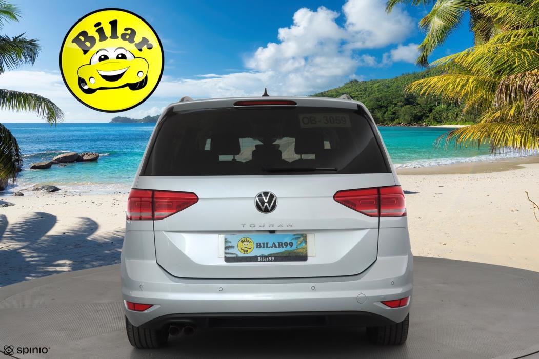VOLKSWAGEN TOURAN 2023