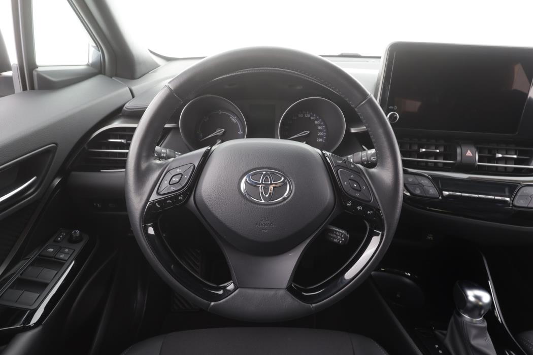 TOYOTA C-HR 2024