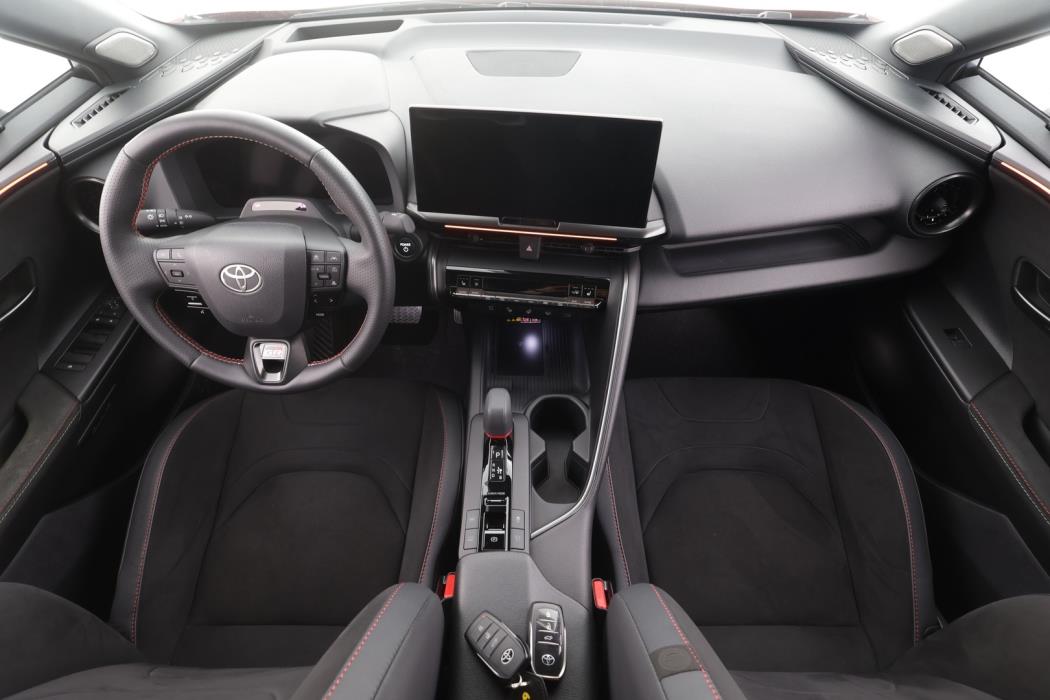 TOYOTA C-HR 2024