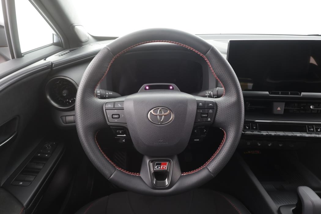 TOYOTA C-HR 2024