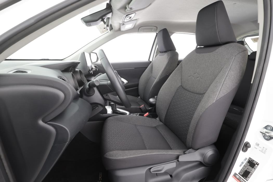 TOYOTA YARIS CROSS 2023