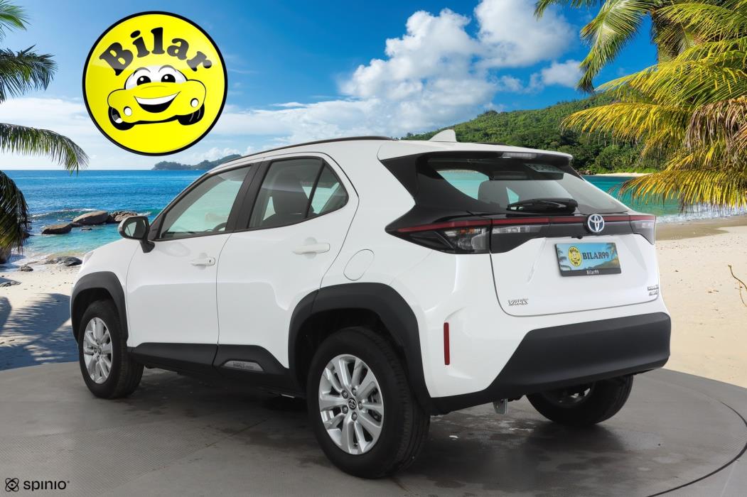 TOYOTA YARIS CROSS 2023