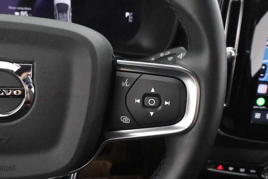 VOLVO C40 2023