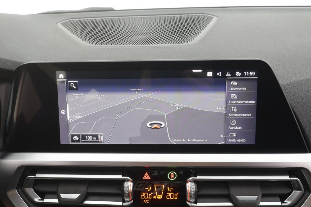 BMW 318 2022