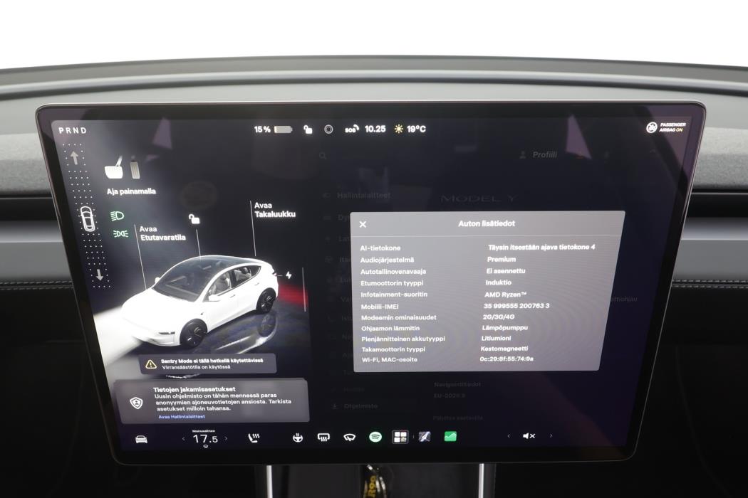 TESLA MODEL Y 2025