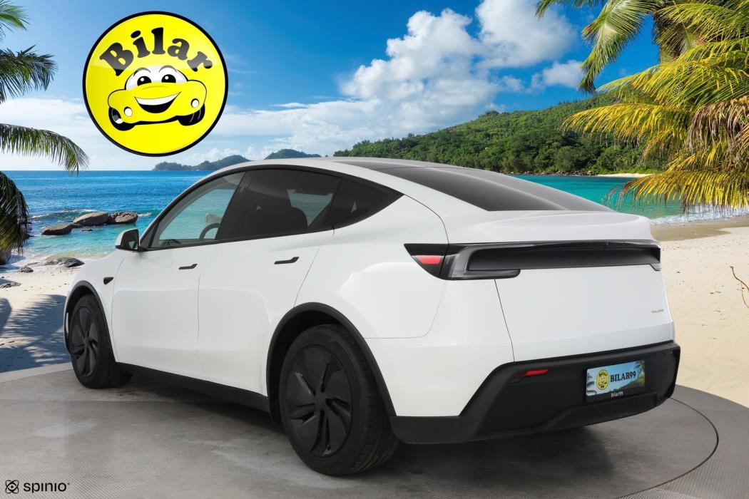 TESLA MODEL Y 2025