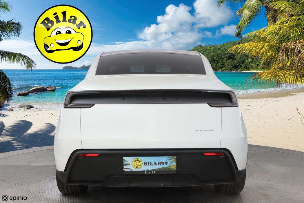 TESLA MODEL Y 2025