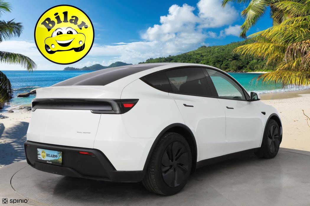 TESLA MODEL Y 2025