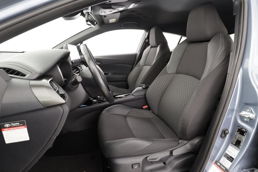 TOYOTA C-HR 2022
