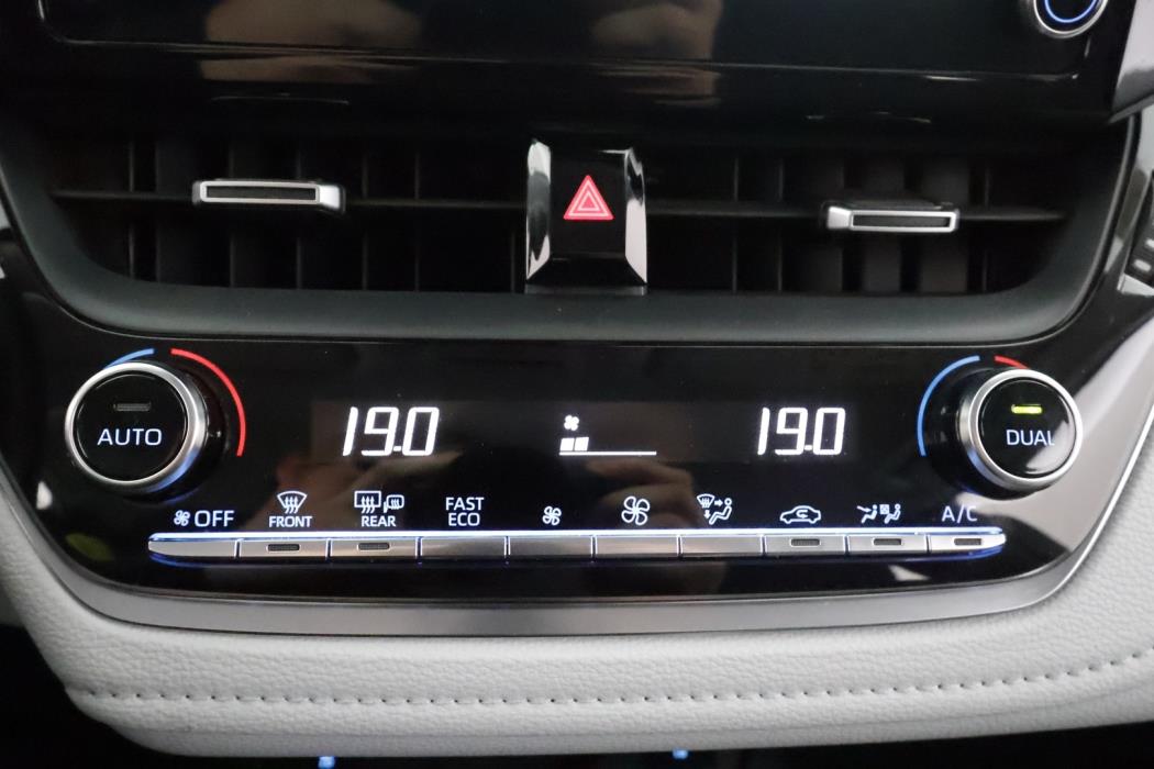 TOYOTA COROLLA 2019