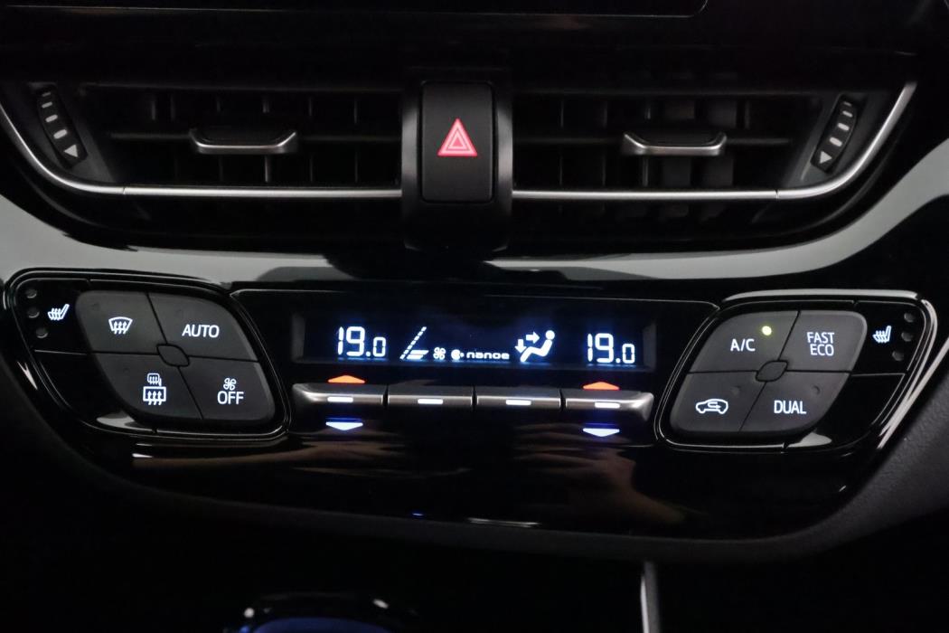 TOYOTA C-HR 2022