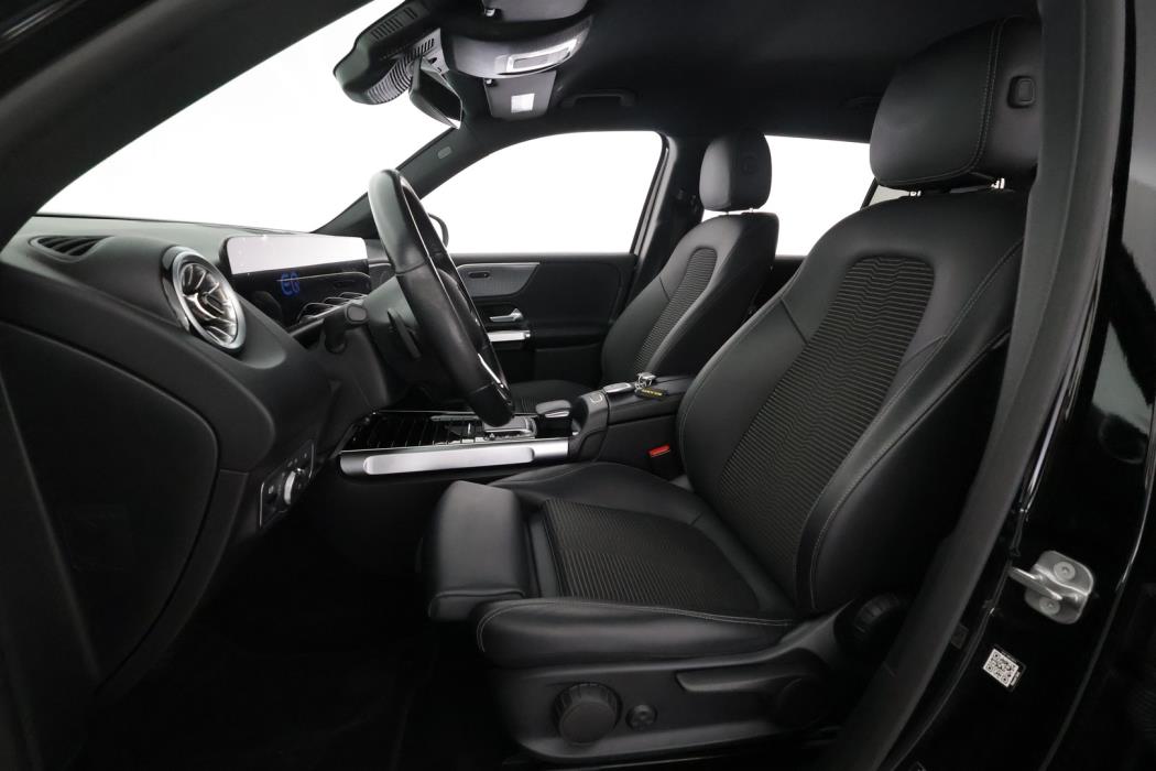 MERCEDES-BENZ EQB 2023