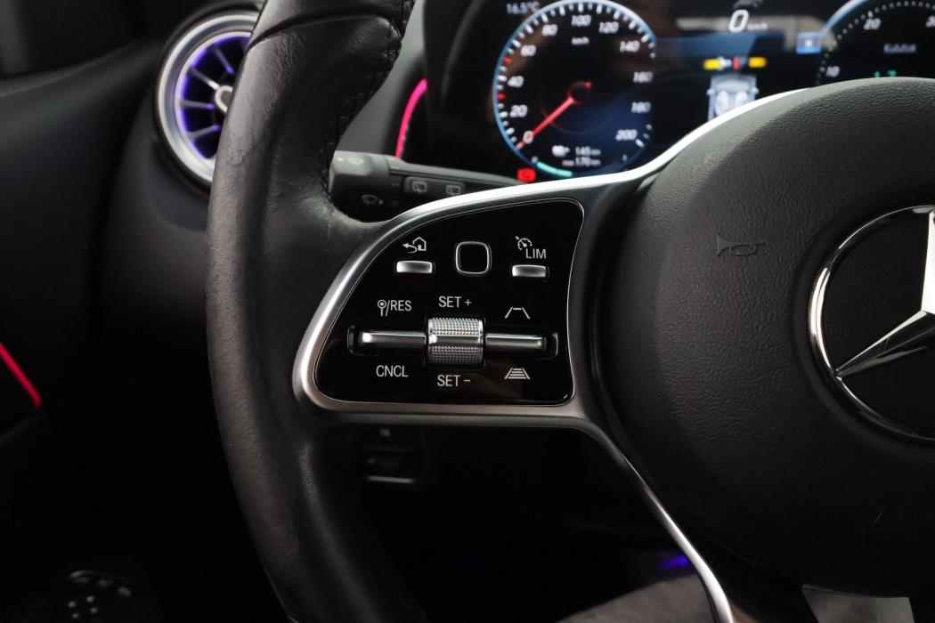 MERCEDES-BENZ EQB 2023