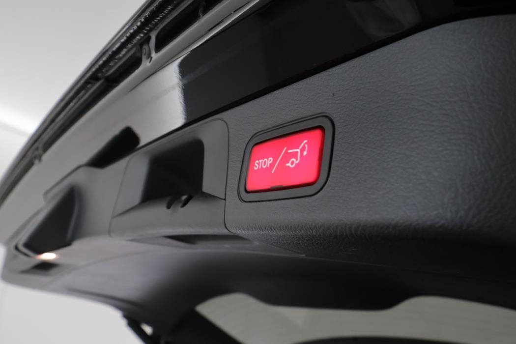MERCEDES-BENZ EQB 2023
