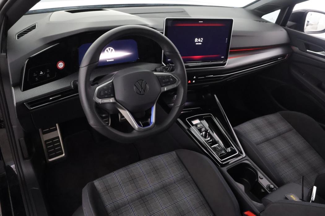VOLKSWAGEN GOLF 2026