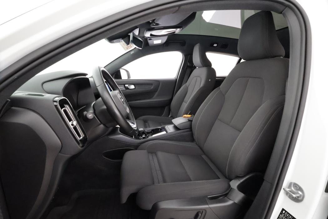 VOLVO C40 2024