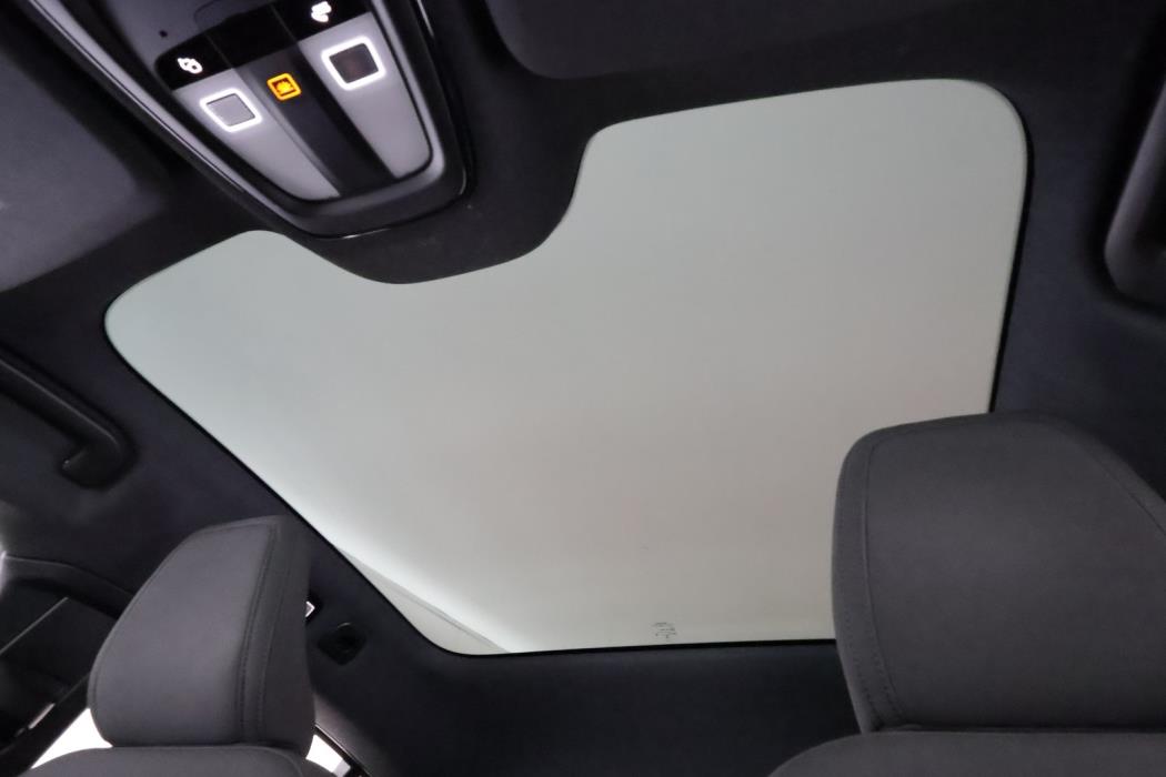 VOLVO C40 2024